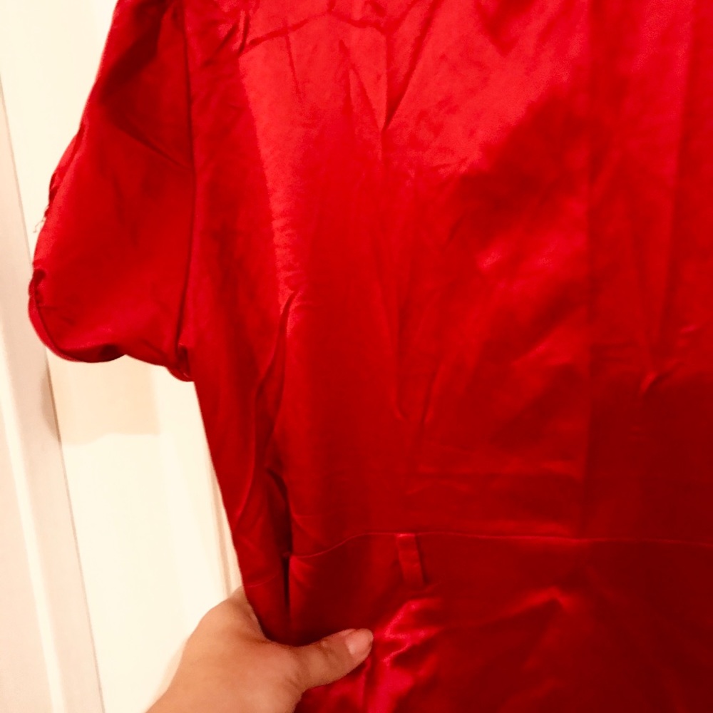 Red stylish top - Picture 7 of 7